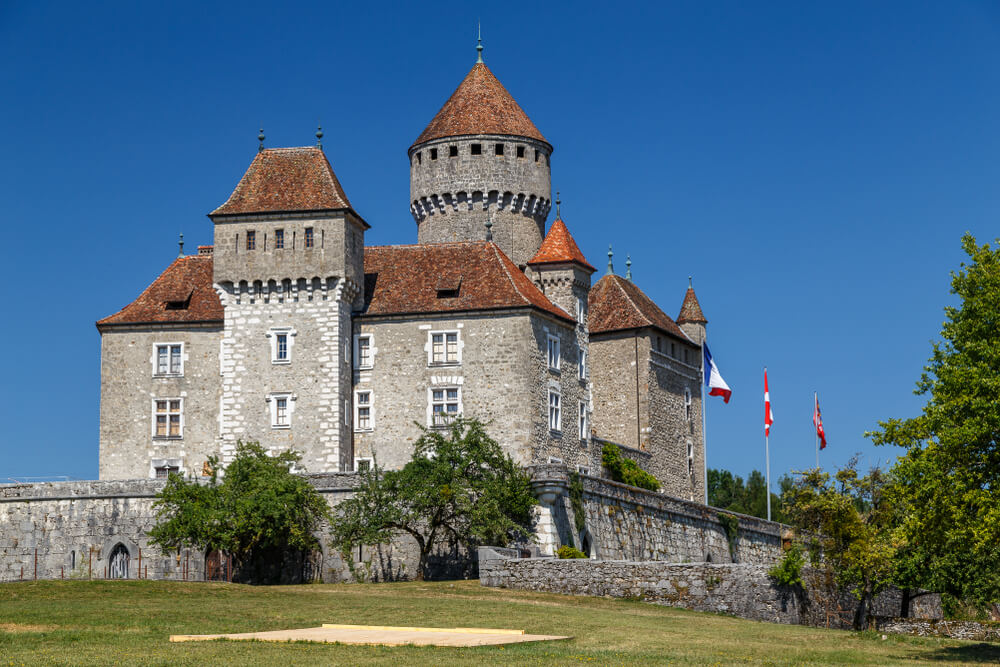 Le Château de Montrottier, monument propice aux animations inspirés du Moyen Age ©Shutterstock 