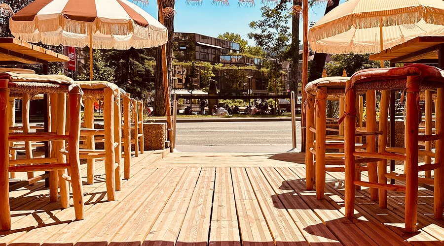 Profitez de la terrasse du bar Tapas El Pueblo à Annecy ©Tripadvisor