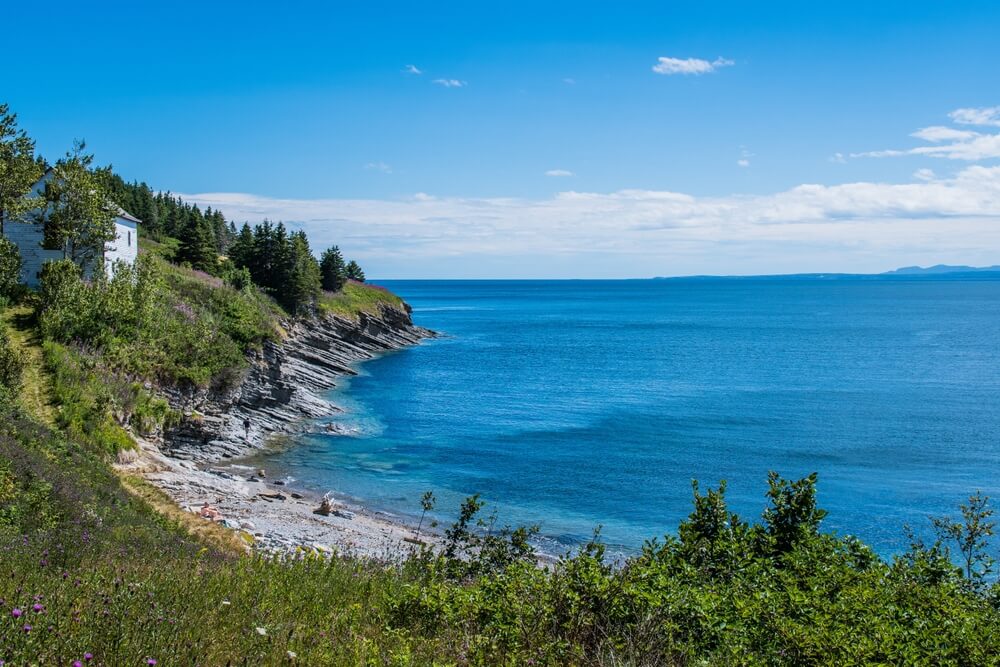 Entre falaises et mer vivante, découvrez le Parc national Forillon en Gaspésie, pour découvrir le Canada ©Shutterstock