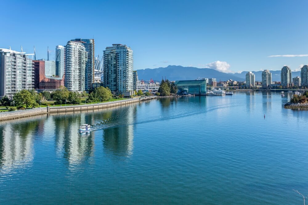 False Creek depuis le pont de la rue Cambie de Vancouver ©Shutterstock