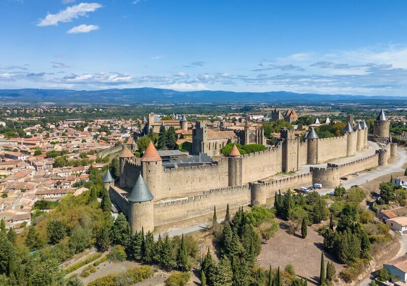 Vue Aérienne sur la cité médiévale de Carcassonne ©Shutterstock
