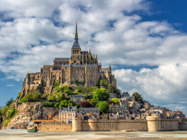 Découvrez le Mont-Saint-Michel, connu dans le monde entier ©Shutterstock