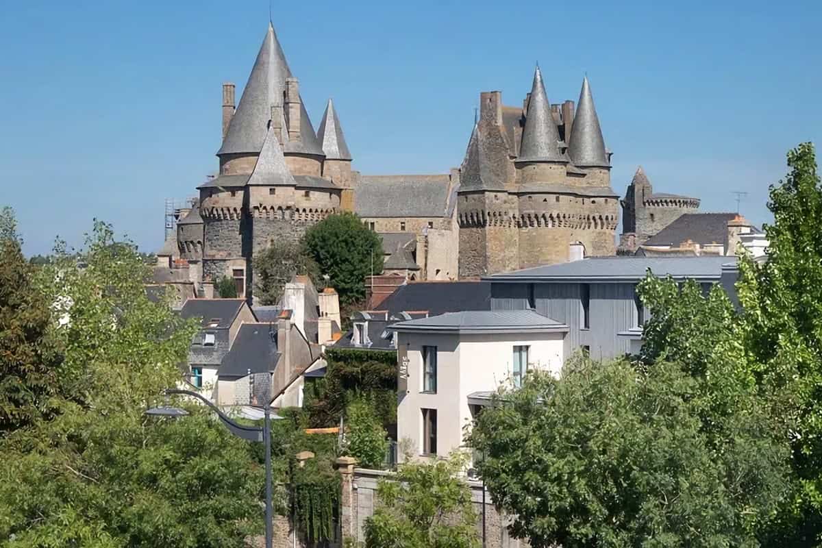 Visiter Vitré en Bretagne avec son château ©bouger-voyager.com