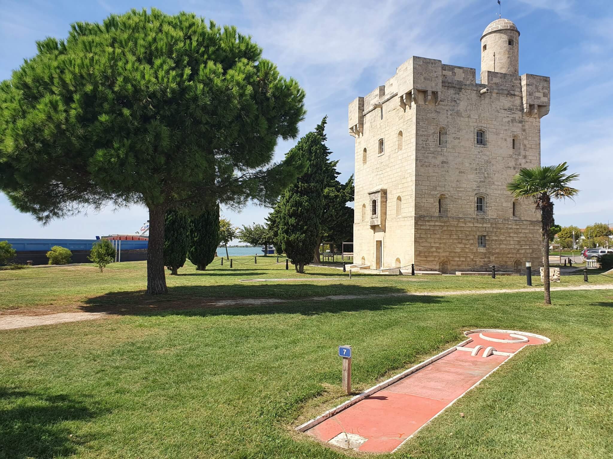 La Tour Saint-Louis au Port-Saint-Louis-du-Rhône ©Provence-Alpes-Côte d'Azur Tourisme 