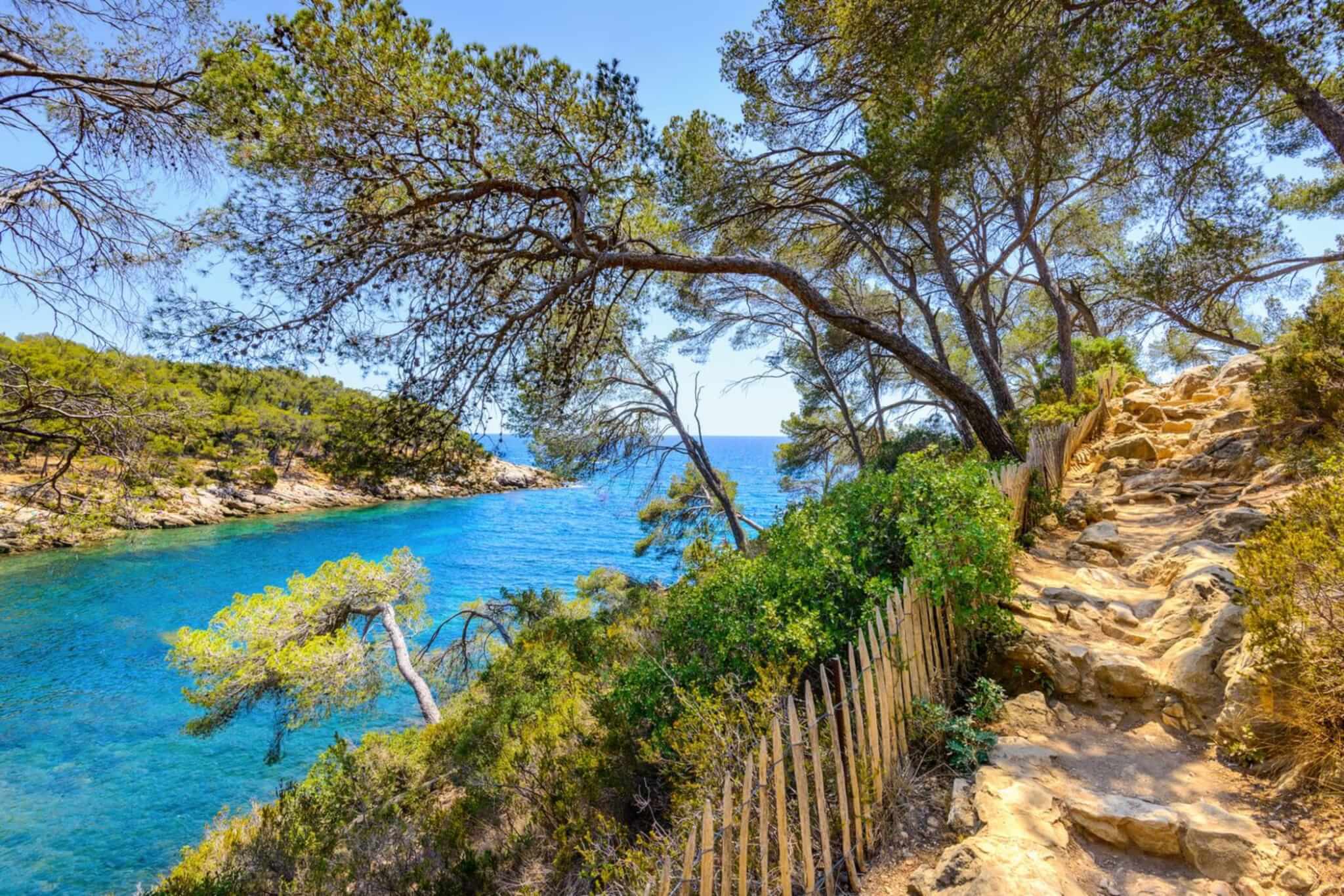 Sentier littoral de Bandol à Saint-Cyr-sur-Mer ©Decathlon Outdoor