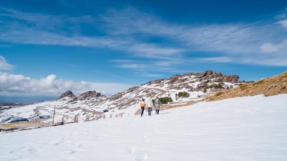 Randonnée nature au cœur du parc naturel de la Serra da Estrela en hiver ©Shutterstock