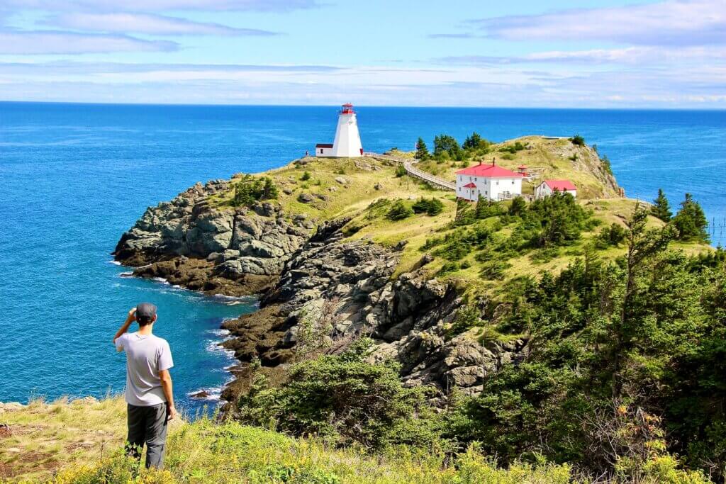 Découvrez les falaises de l'île Grand Manan dans la baie de Fundy ©Planete3w