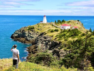 Découvrez les falaises de l'île Grand Manan dans la baie de Fundy ©Planete3w
