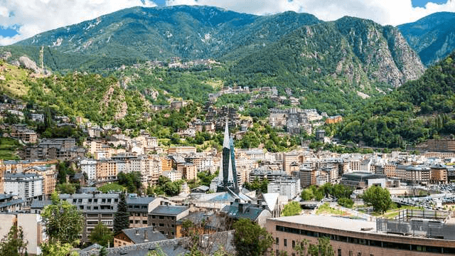 Vue aérienne sur la Massana © Weekendesk