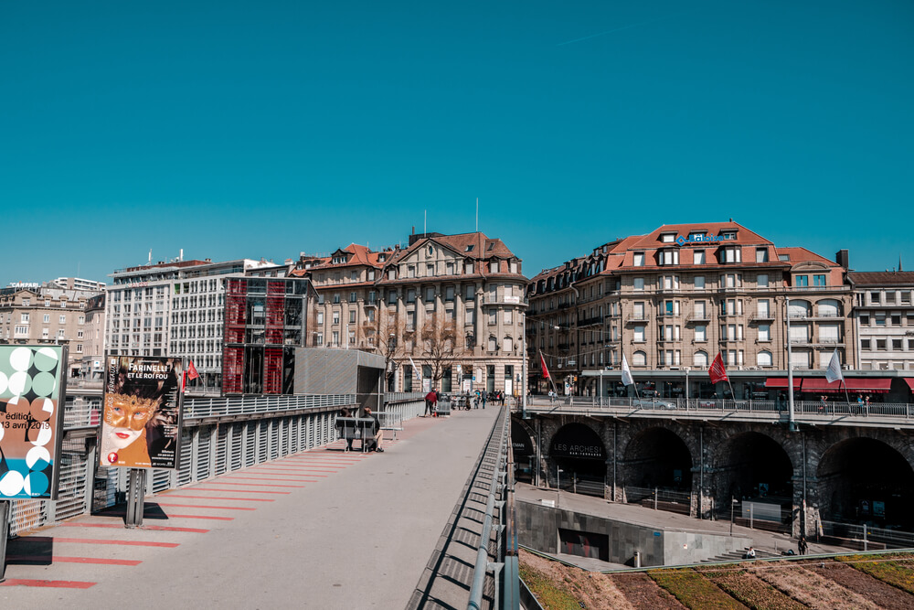 Le Quartier du Flon est l'un des endroits les plus branchés de Lausanne ©Shutterstock