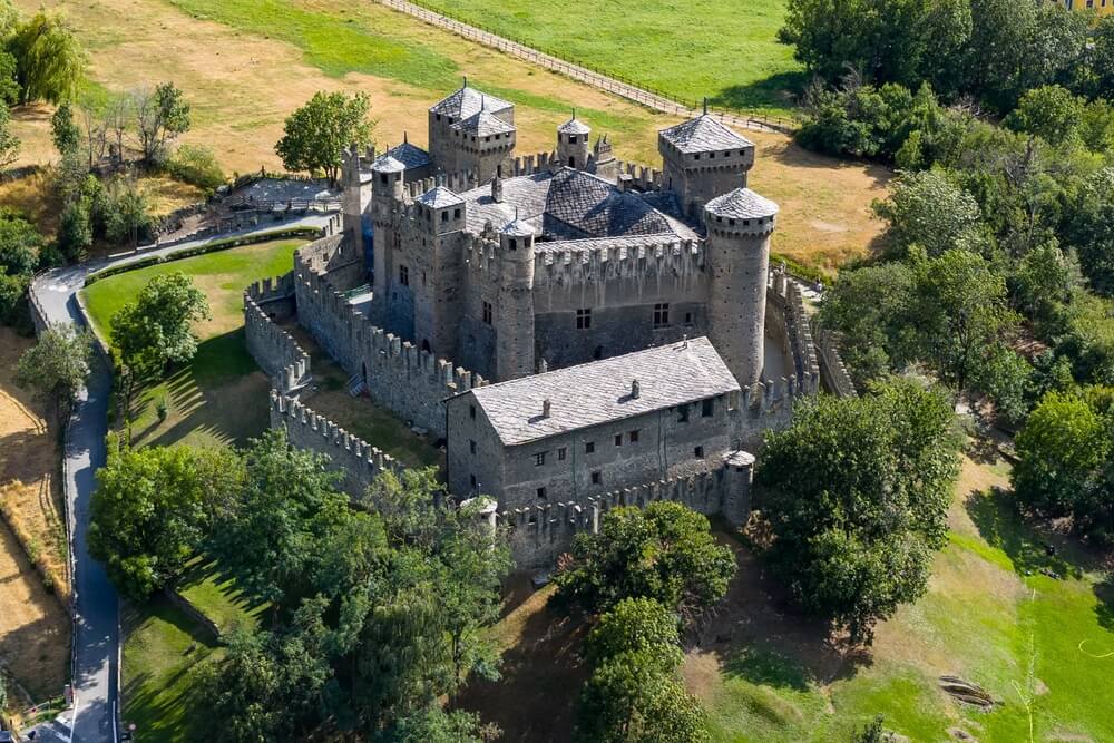 Le Château de Fénis est l'un des plus célèbres de la vallée d'Aoste ©Shutterstock