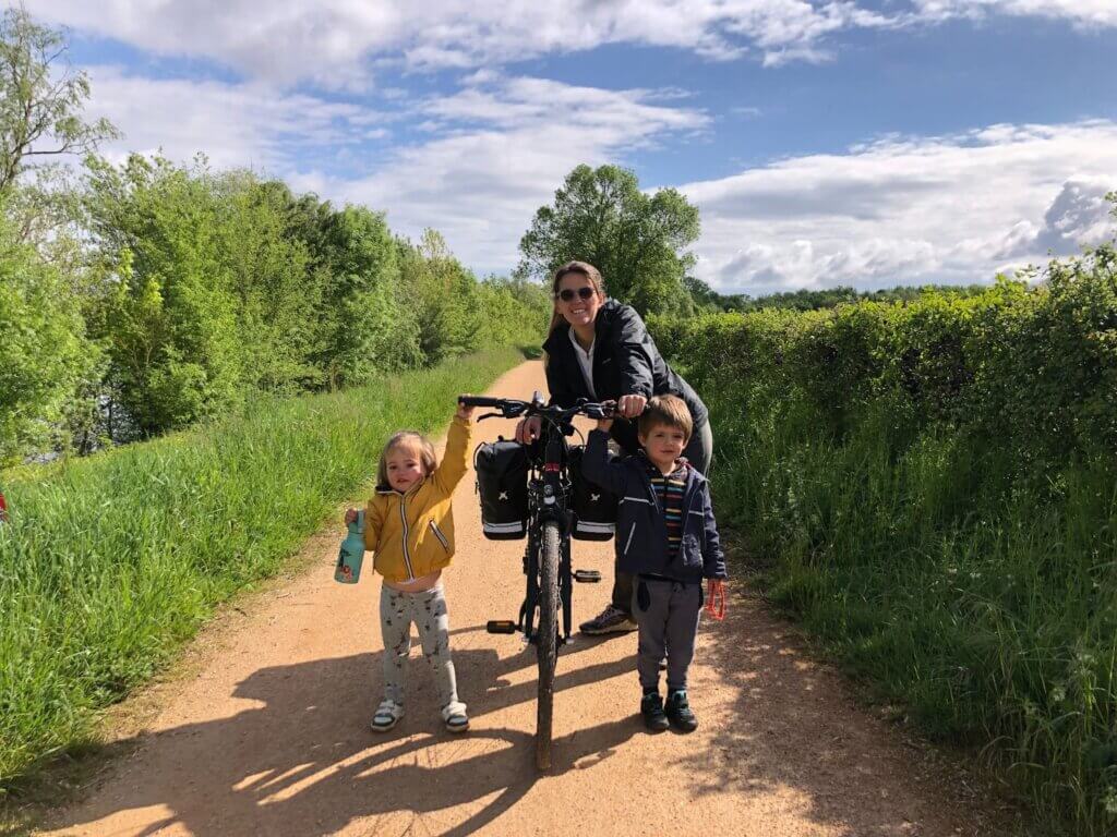 Séjour à vélo en famille entre Mâcon et Lyon © Toploc