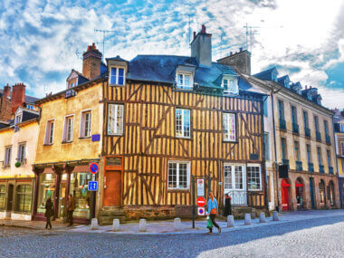 Rennes une ville colorée et vivante ©Shutterstock