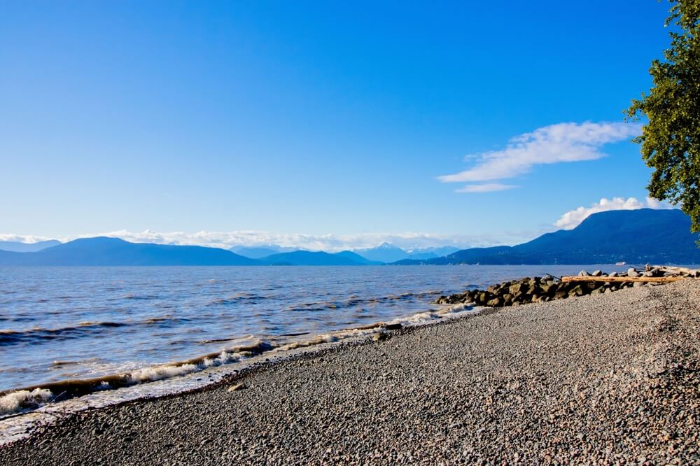La plage discrète de Wreck Beach ©Shutterstock