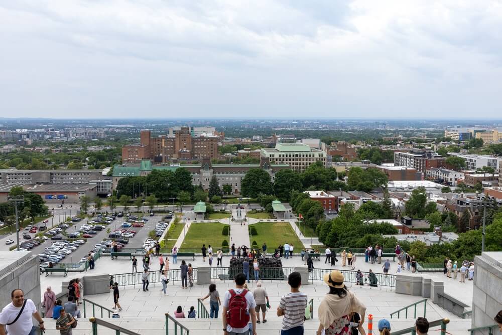 Vue plongeante sur Montréal depuis le parc du Mont Royal © Shutterstock
