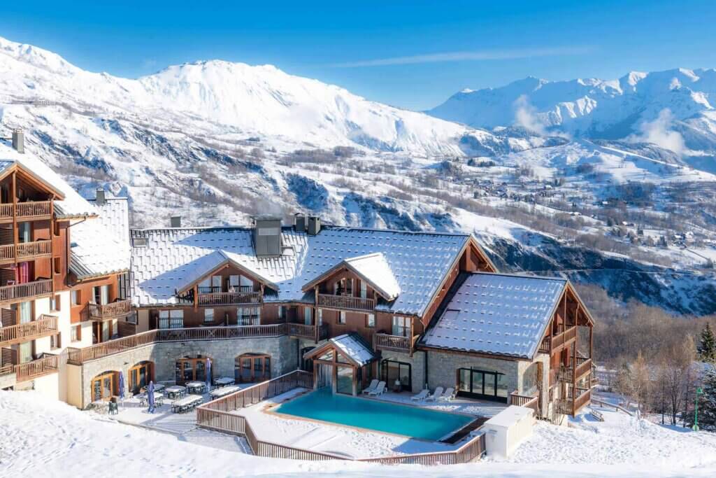 Profitez de votre séjour au ski à Villarembert dans la station du Corbier © Toploc