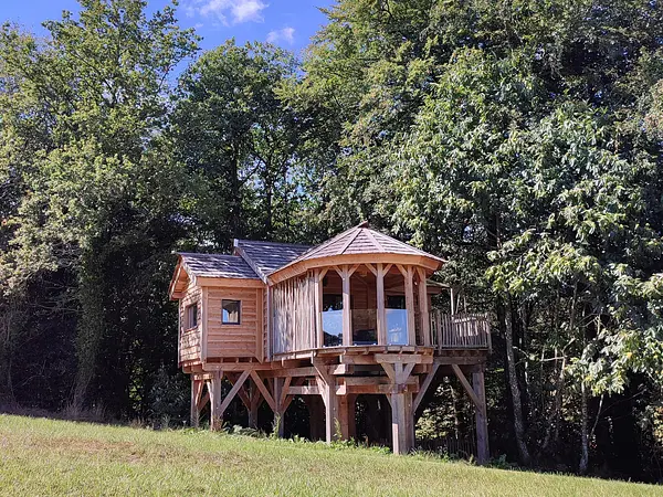 Une maison ronde en bois : visite en 12 photos